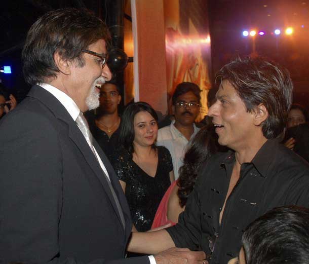 Bachchan visits SRK, asks about condition