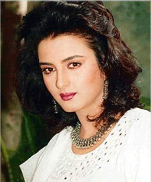 Farah Naaz - Vindoo's First Wife
