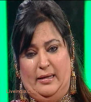 Dolly Bindra Weeping