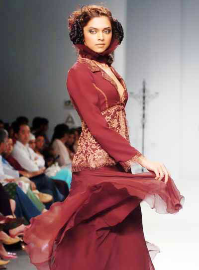 Deepika to judge model hunt show