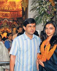 Deepika at Siddhivinayak