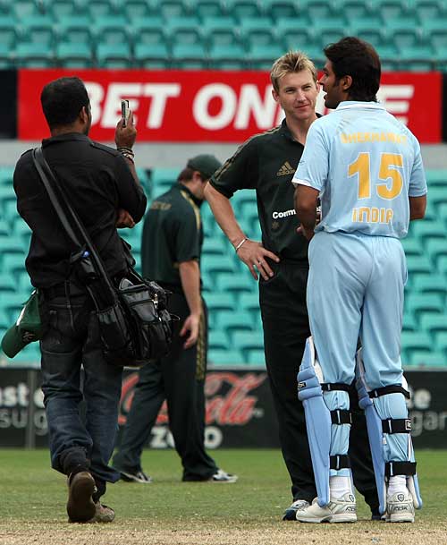 Harman Baweja plays cricket