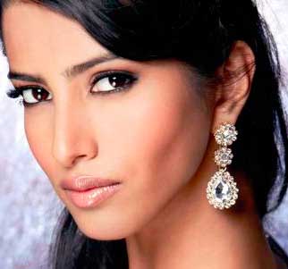 Manasvi Mamgai Femina Miss India World 2010