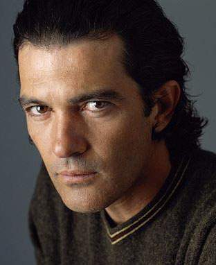 Priyanka Chopra bonds with Antonio Banderas